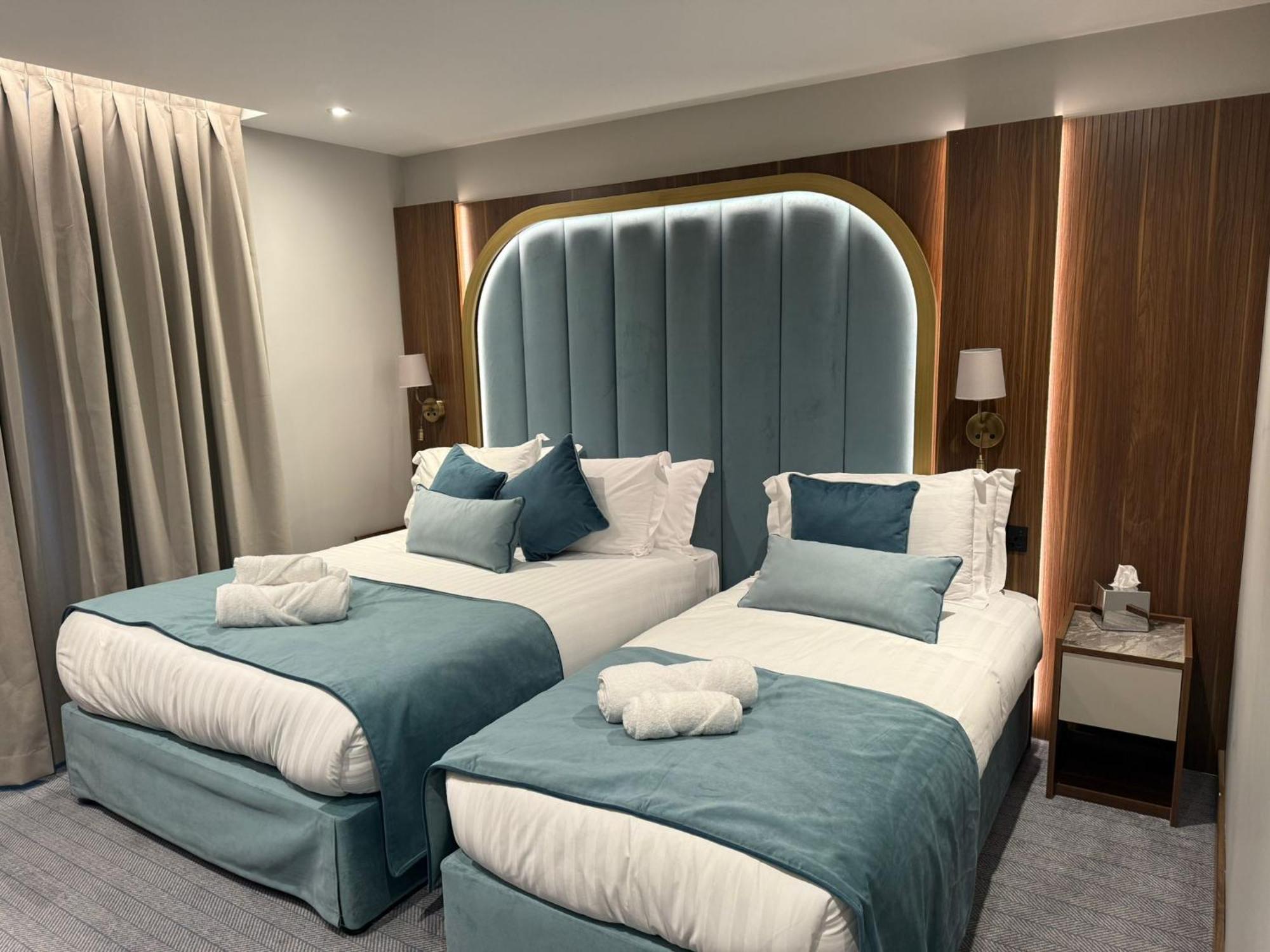 St Mark'S - Merit Hotels London Bagian luar foto