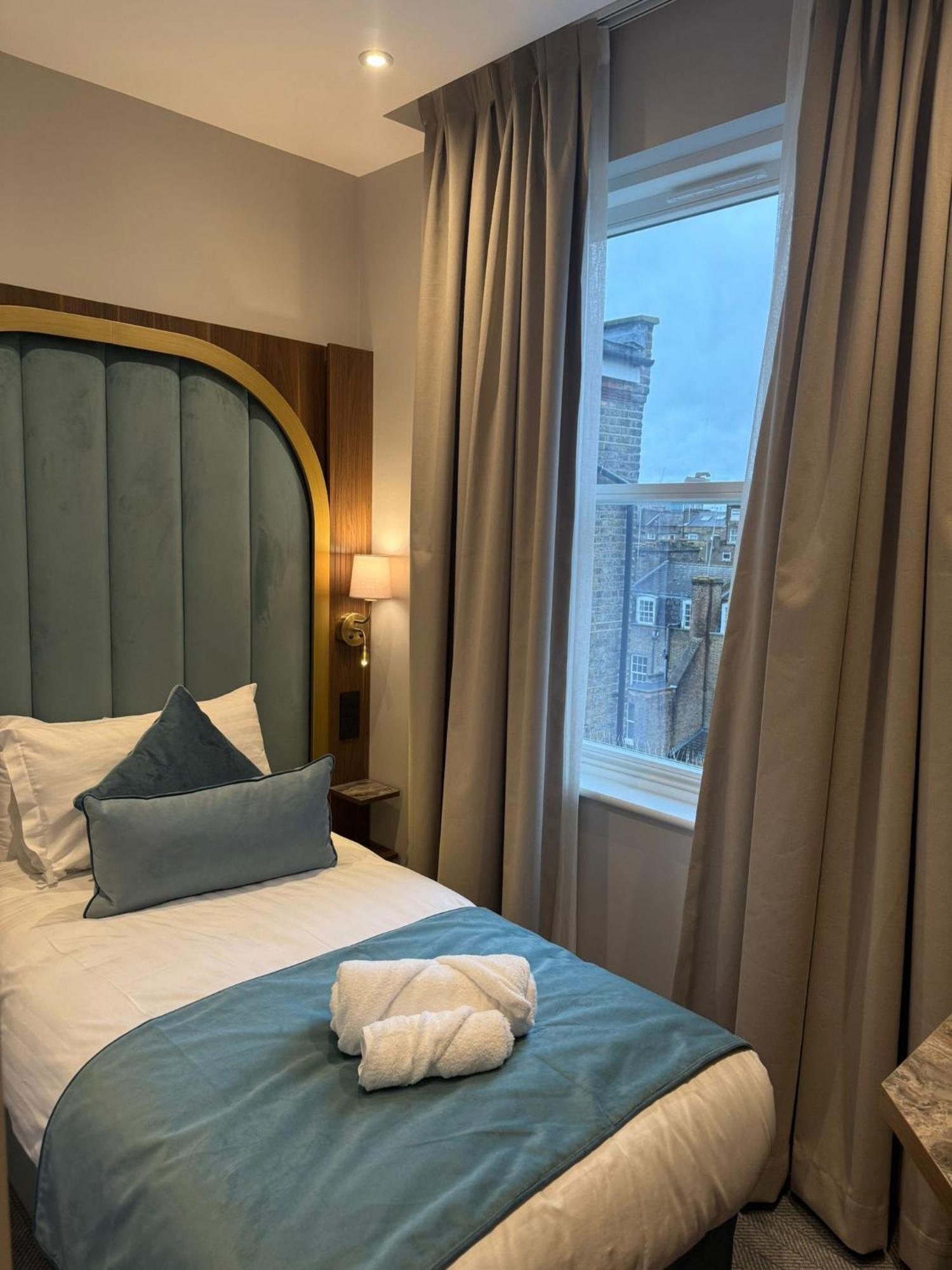 St Mark'S - Merit Hotels London Bagian luar foto